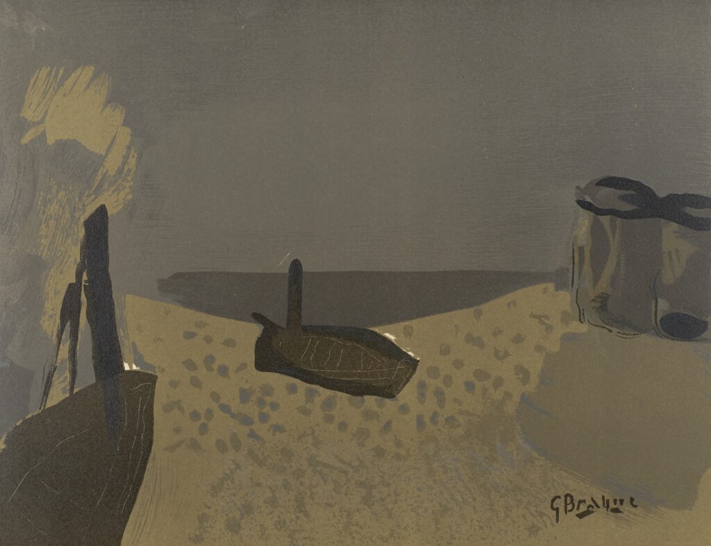 Pintura de Georges Braque amb una escena de platja en tons grisos i daurats, amb una barca petita sobre la sorra i objectes geomètrics als costats.