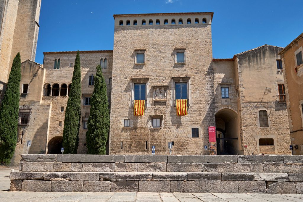 façana palau episcopal