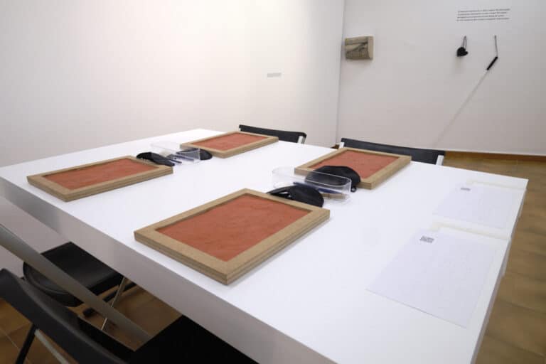 Exposició Toca tocar.