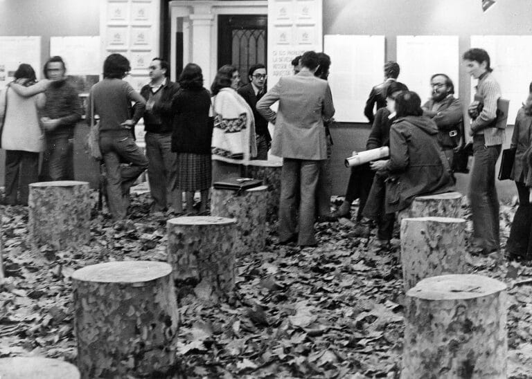 Environament de la mostra Salvem la Devesa (1976). Fotografia: Joaquim Curbet