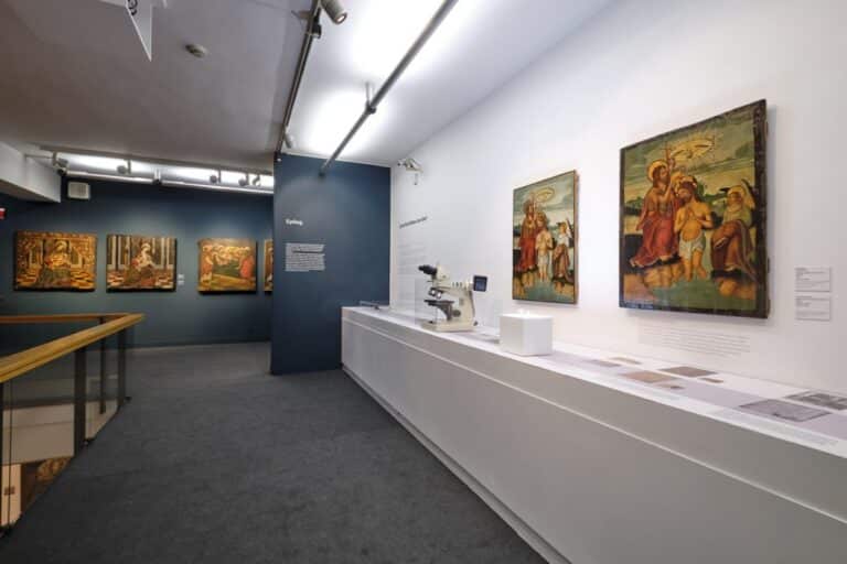 Exposició Falsos Verdaders. L'art de l'engany